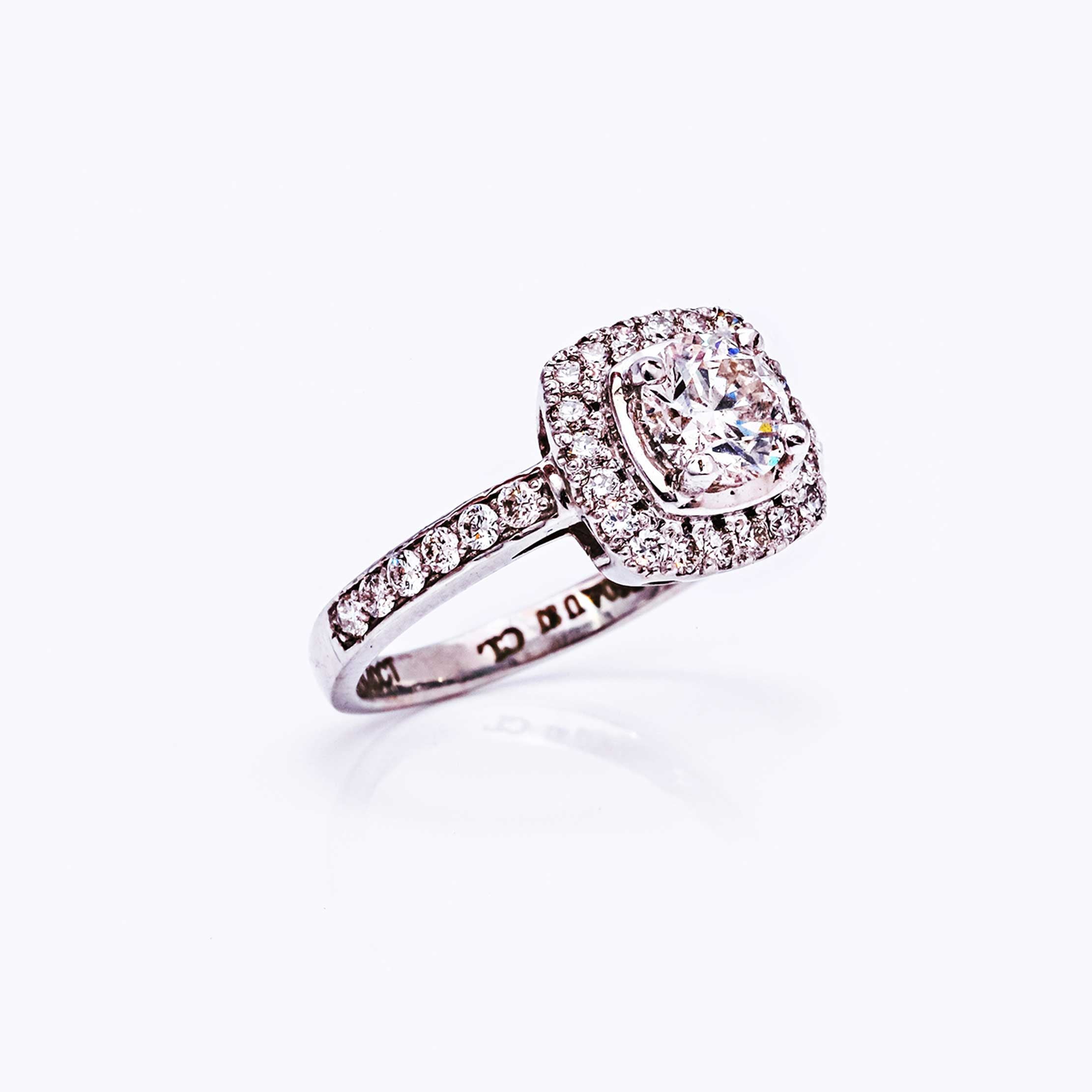 Queens Diamond Solitaire Ring